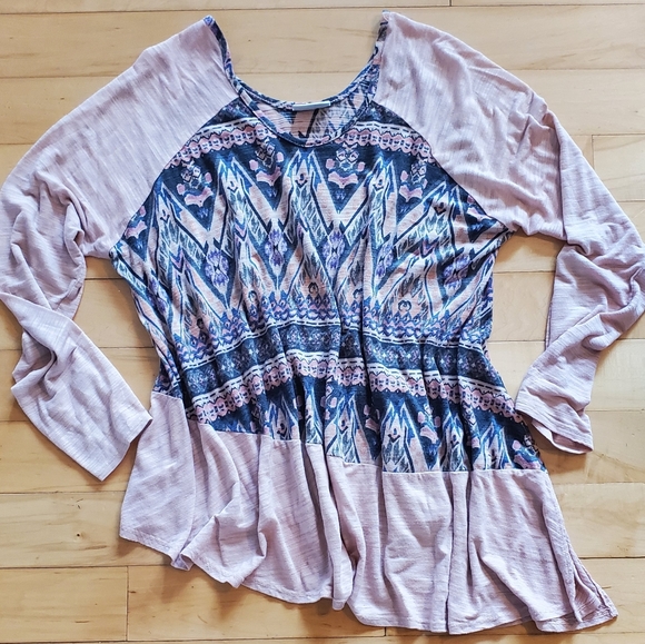 Plum & Thread Asymmetrical Top - Picture 7 of 11